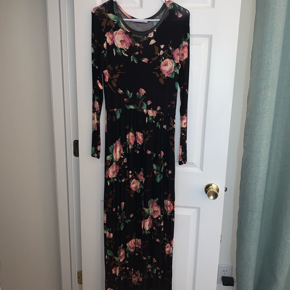 Long sleeve black floral maxi dress